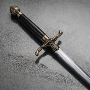 Zwaard geïnspireerd all'Ago van Arya Stark, con supporto Lupo