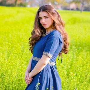 Jurk nobile met korte mouwen con bordo "Ennlin"